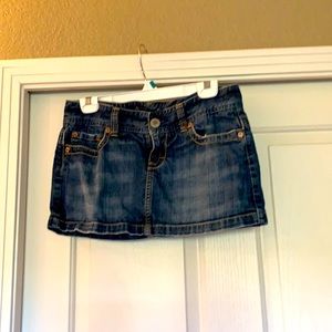 American Eagle short jean skirt, would say it fits more like a size 6